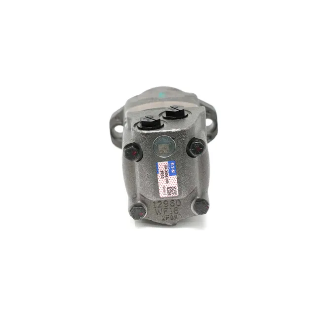 Bobcat 6673430 Hydraulic Drive Motor for Snow Blower and Mower Attachments, 6673430