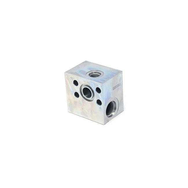 Bobcat 7226207 Manifold, Outlet Pump, 7226207