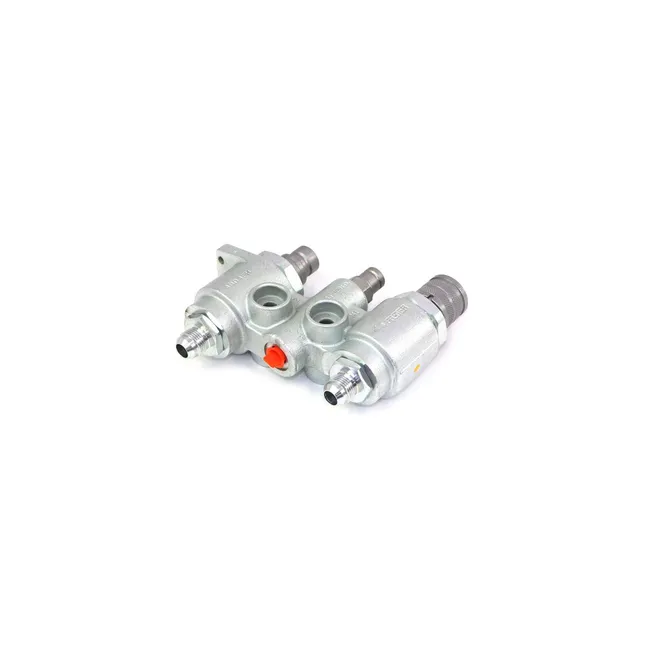 Bobcat 7246785 Coupler Block for Loaders, 7246785